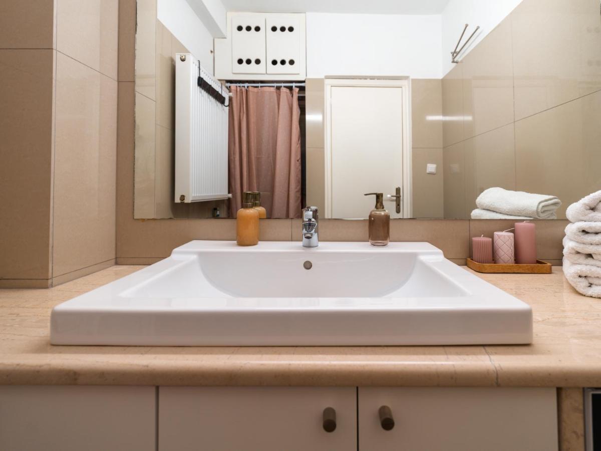 Marousi Cozy Apartment Athene Buitenkant foto