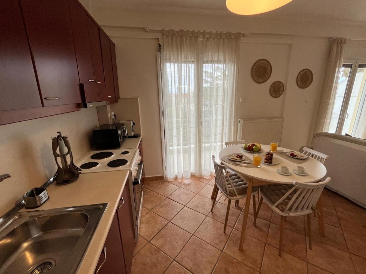Marousi Cozy Apartment Athene Buitenkant foto