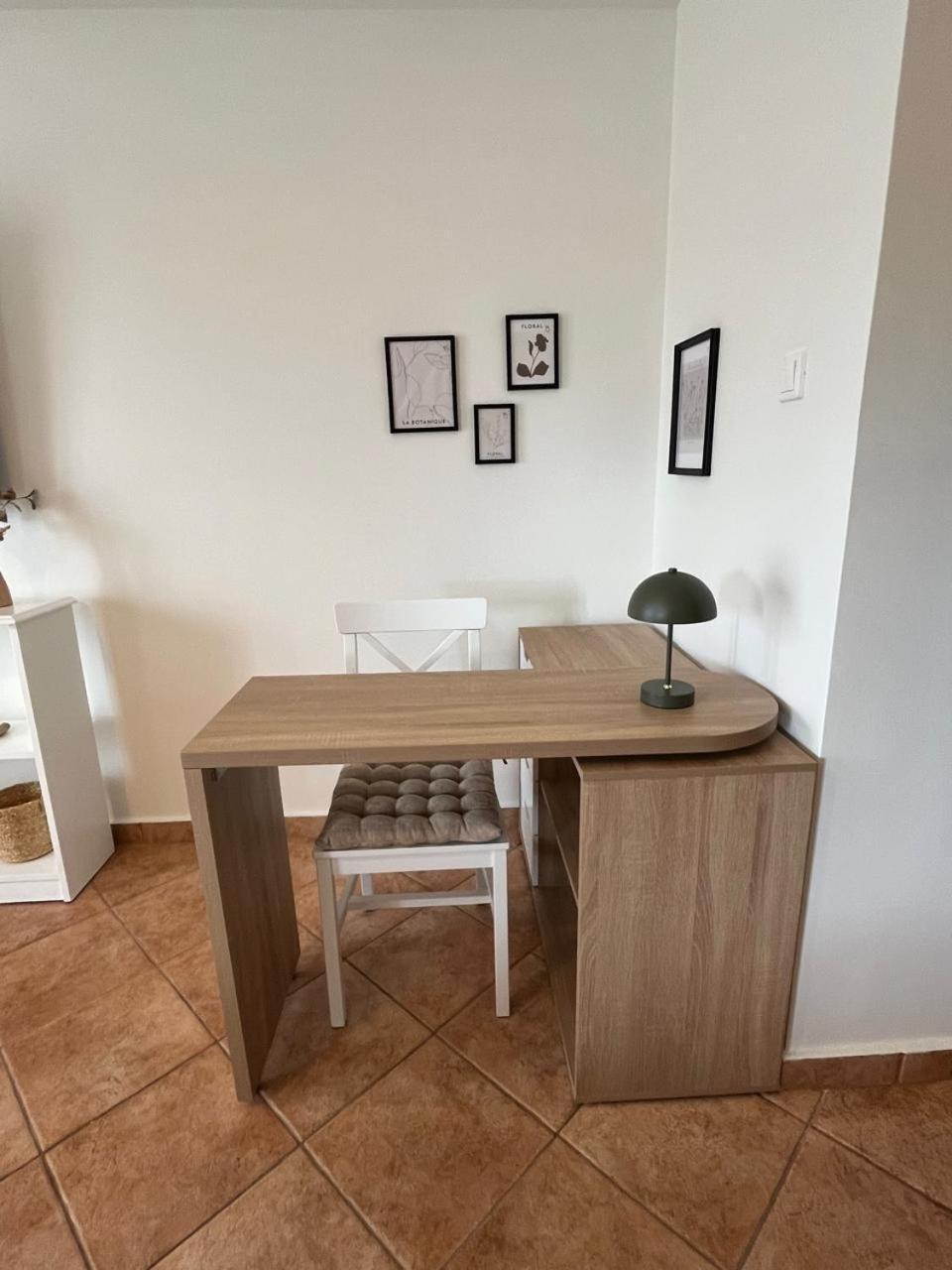 Marousi Cozy Apartment Athene Buitenkant foto